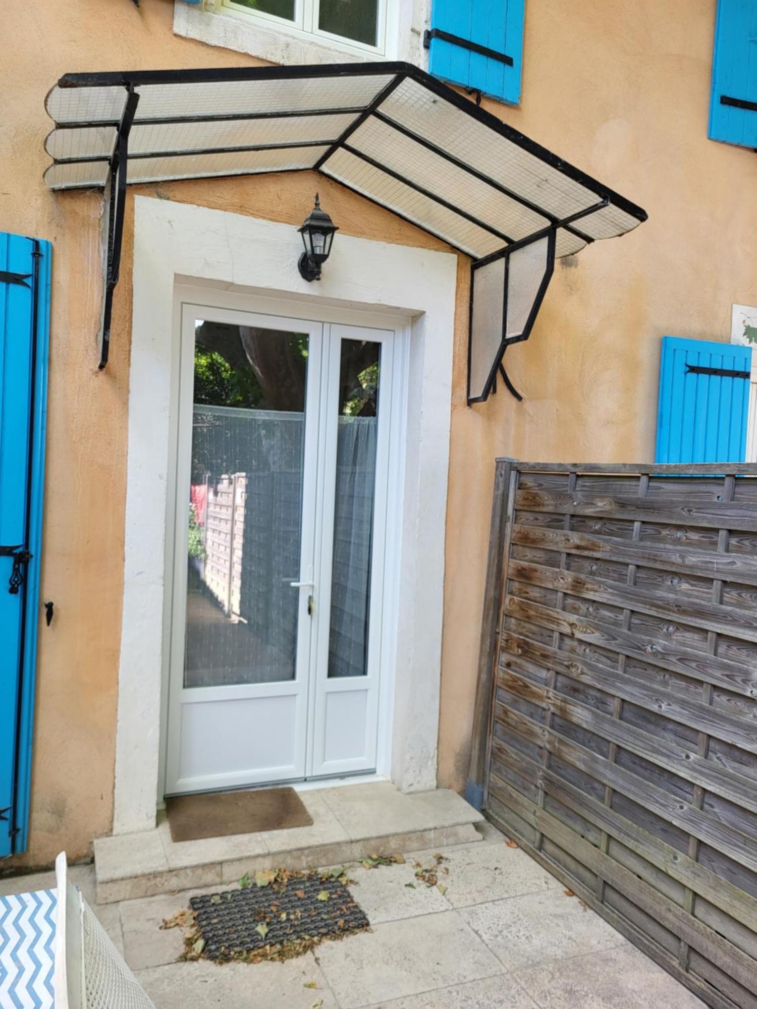 Gîte La Bastide Jourdan Bollène Extérieur photo